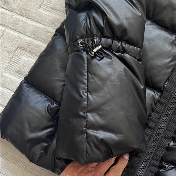 DKNY Women's Black Puffer Jacket SIZE XS - Picture 4 of 10